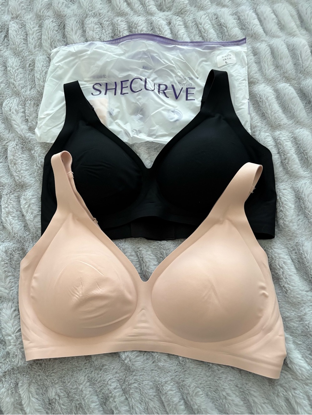 SheCurve Smooth Moulded Wireless Bra — Black & Nude